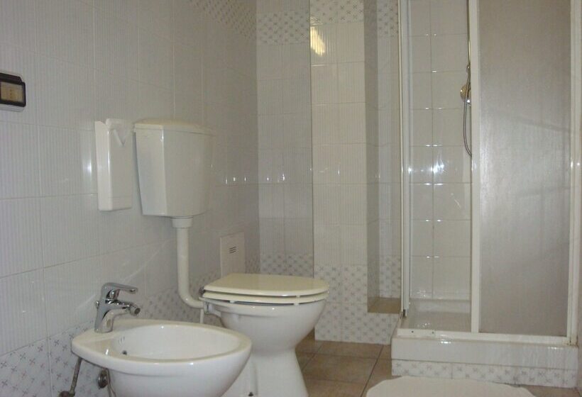 هاستل Youth Firenze 2000