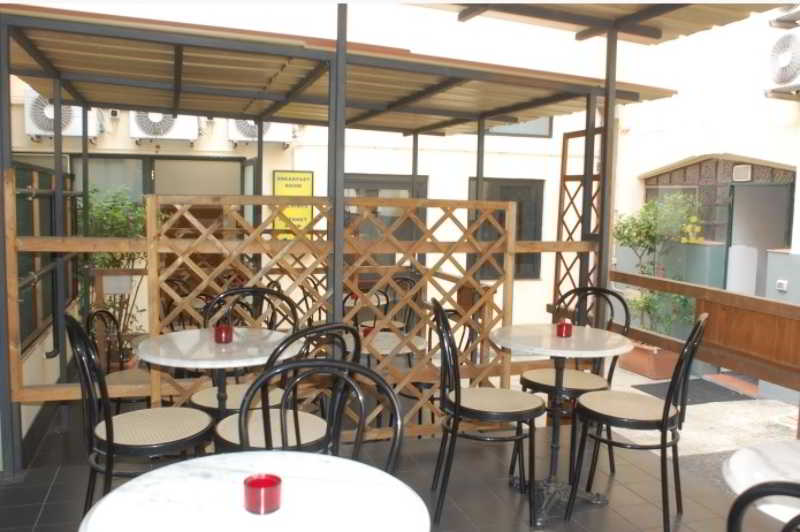 هاستل Youth Firenze 2000