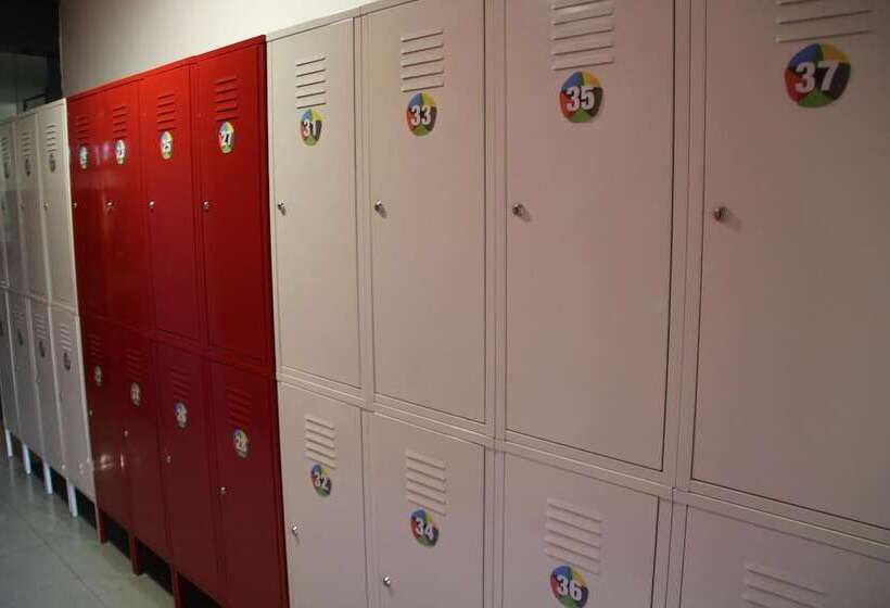 Alternative Creative Youth Hostel Barcelona