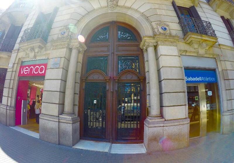 Alternative Creative Youth Hostel Barcelona