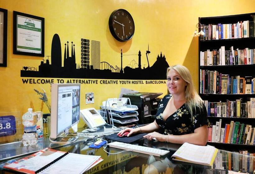 Alternative Creative Youth Hostel Barcelona