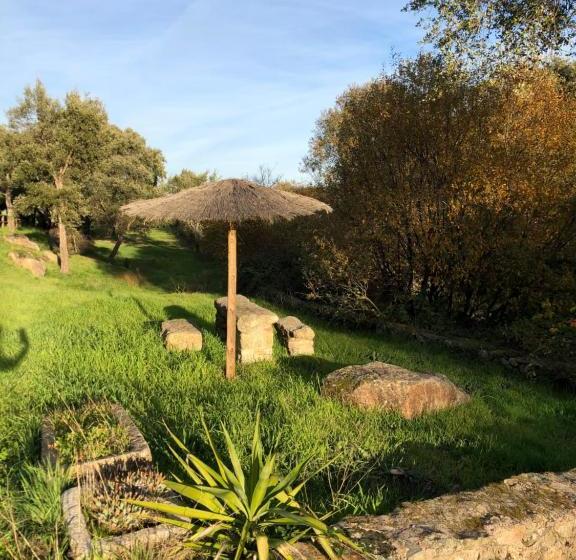 Apartamentos Rurales La Macera