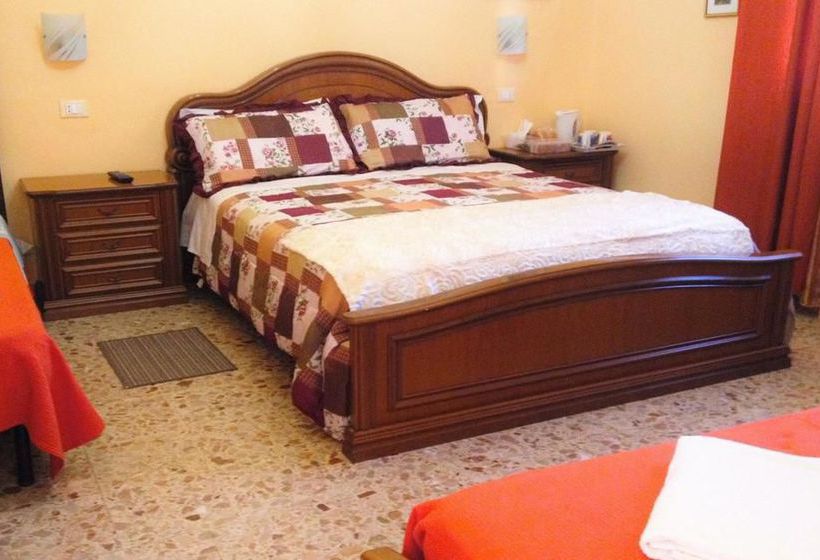 تختخواب و صبحانه A Casa Doina Airport 2