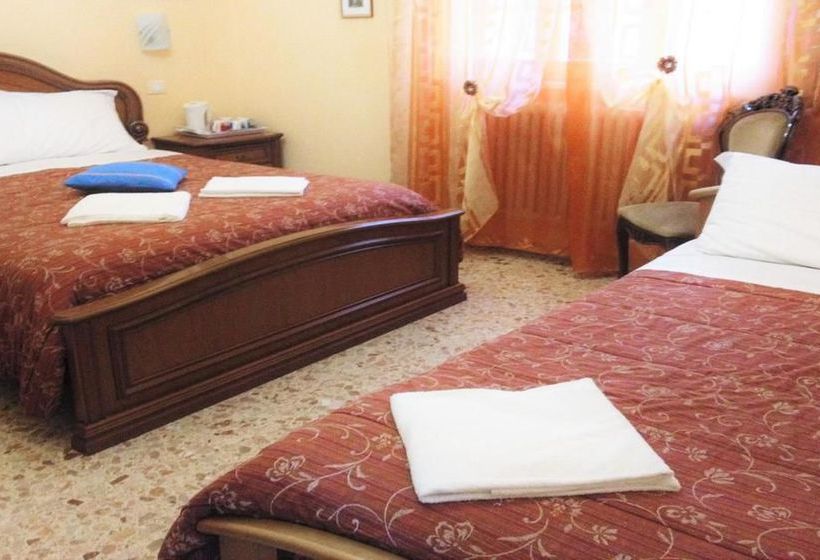 تختخواب و صبحانه A Casa Doina Airport 2