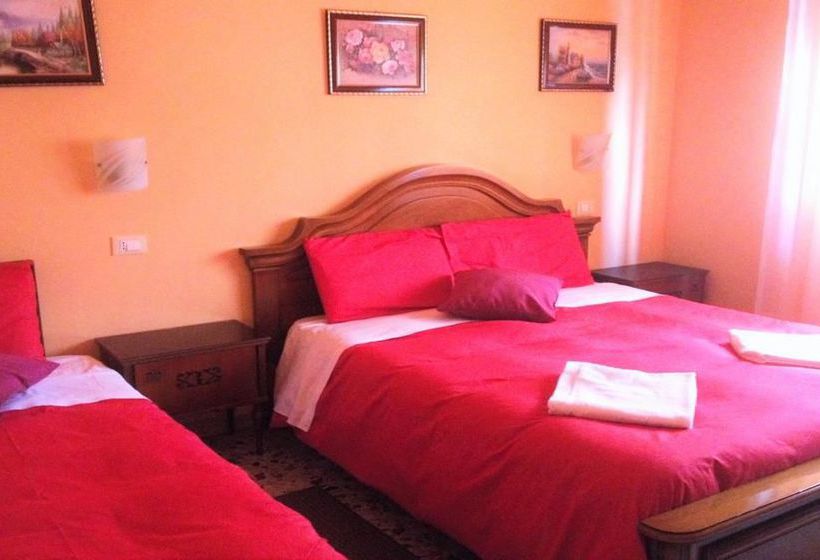 تختخواب و صبحانه A Casa Doina Airport 2