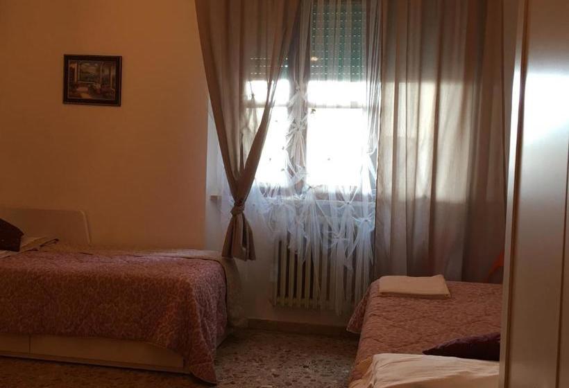 Bed and Breakfast A Casa Doina Airport