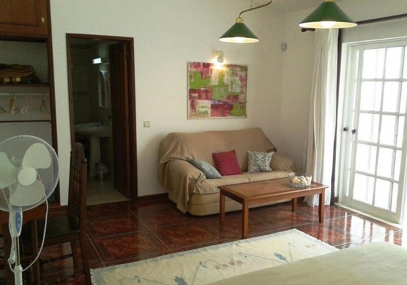 Bed and Breakfast Flow House Guesthouse & Surf Kite Surf School