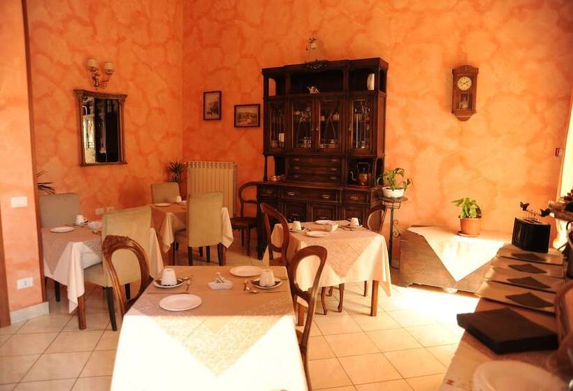 تختخواب و صبحانه La Corte Dei Principi  Residenza D Epoca