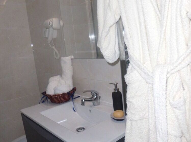 مبيت وإفطار Oasi Madre Della Pace