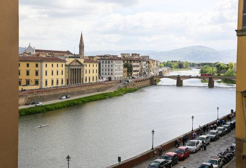 تختخواب و صبحانه Promenade