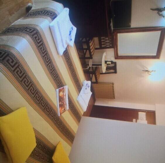 تختخواب و صبحانه Promenade