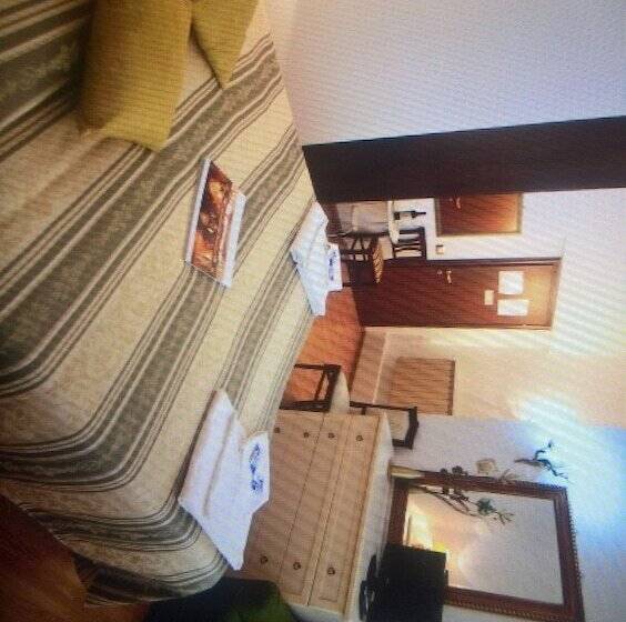 تختخواب و صبحانه Promenade