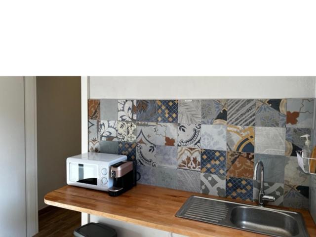 تختخواب و صبحانه We Love Tower Self Check In