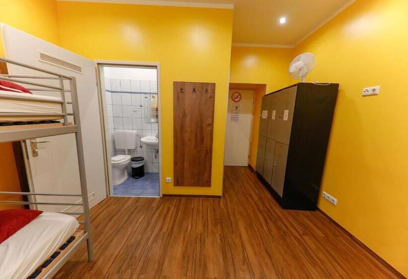 Do Step Inn Home   Hotel & Hostel