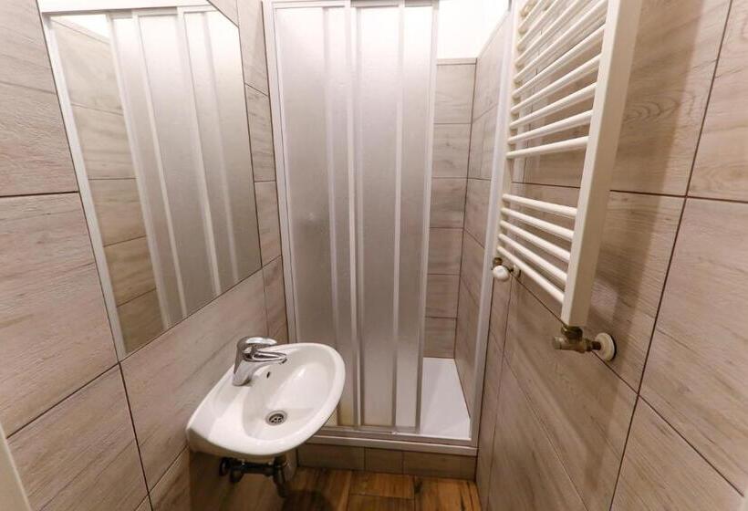 Do Step Inn Home   Hotel & Hostel