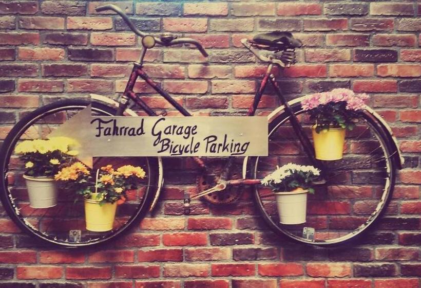 Do Step Inn Home   Hotel & Hostel