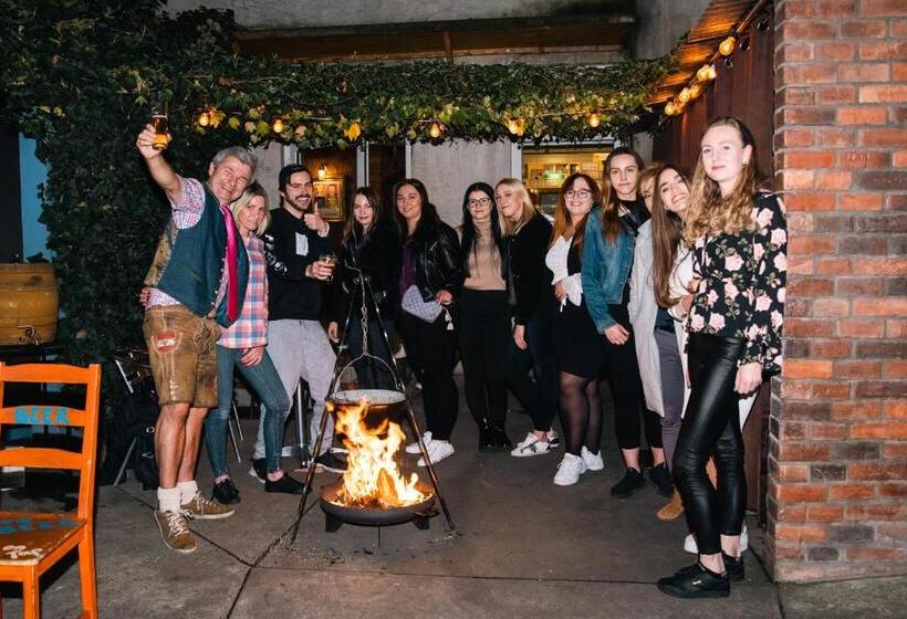 Do Step Inn Home   Hotel & Hostel