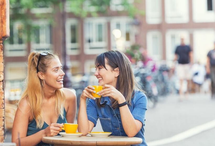 هاستل The Flying Pig Uptown