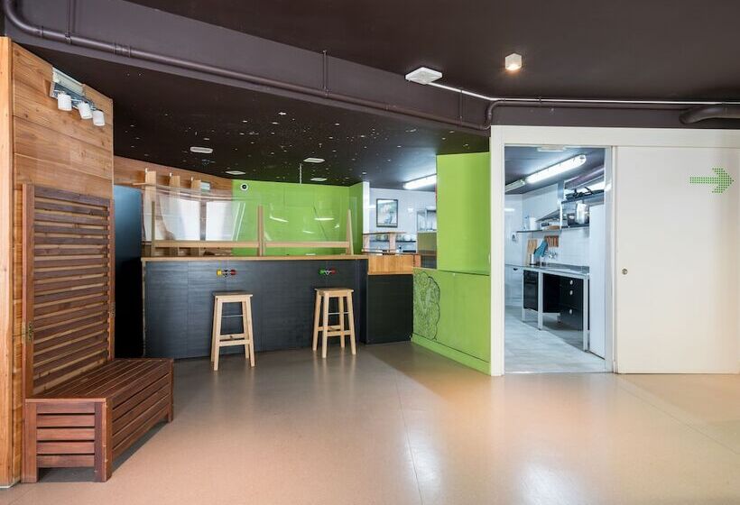 Ganbara Hostel   Self Check In