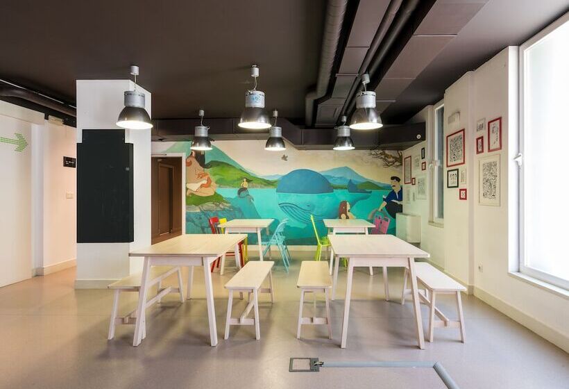 Ganbara Hostel   Self Check In