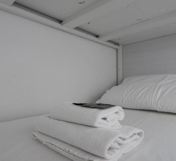 Ganbara Hostel   Self Check In