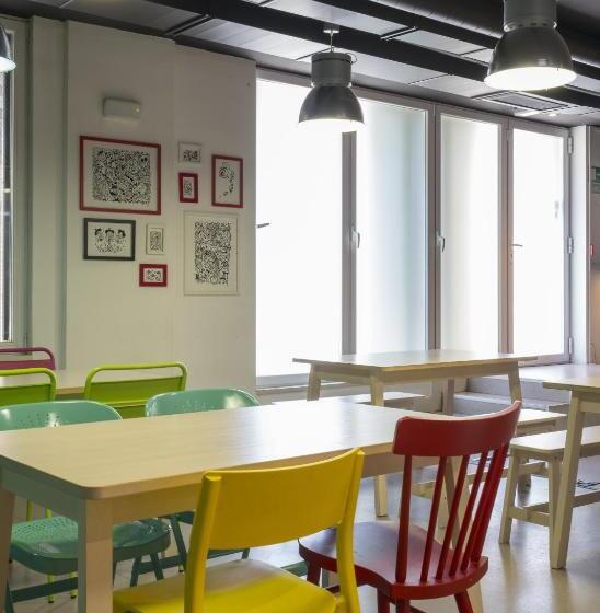 Ganbara Hostel   Self Check In