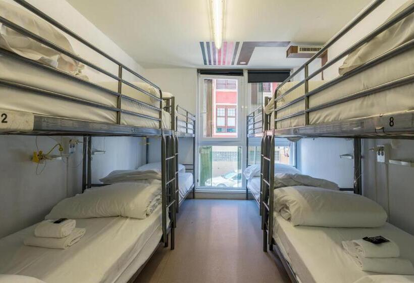 Ganbara Hostel   Self Check In