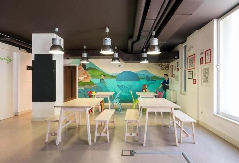 Ganbara Hostel   Self Check In