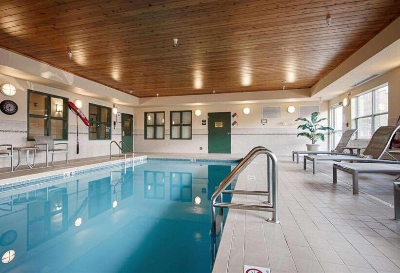 Heritage Hotel And Suites