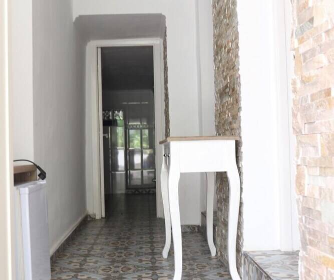 Hostal La Paloma I   Hotel Calpe Grupo