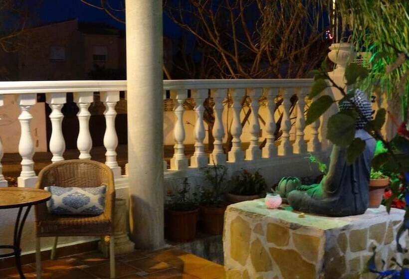 Hostal La Paloma Ii   Hotel Calpe Grupo