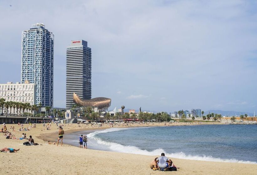 簡易ホテル Safestay Barcelona Gothic