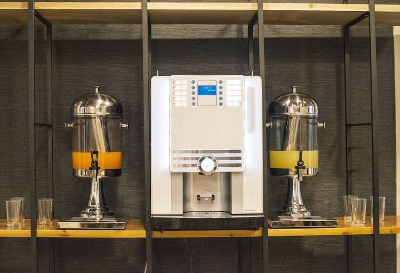 簡易ホテル Safestay Barcelona Gothic