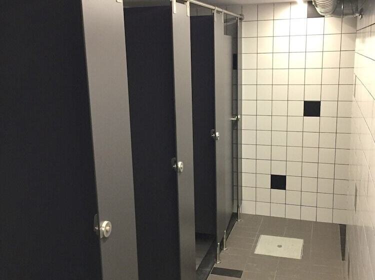 簡易ホテル Safestay Barcelona Gothic