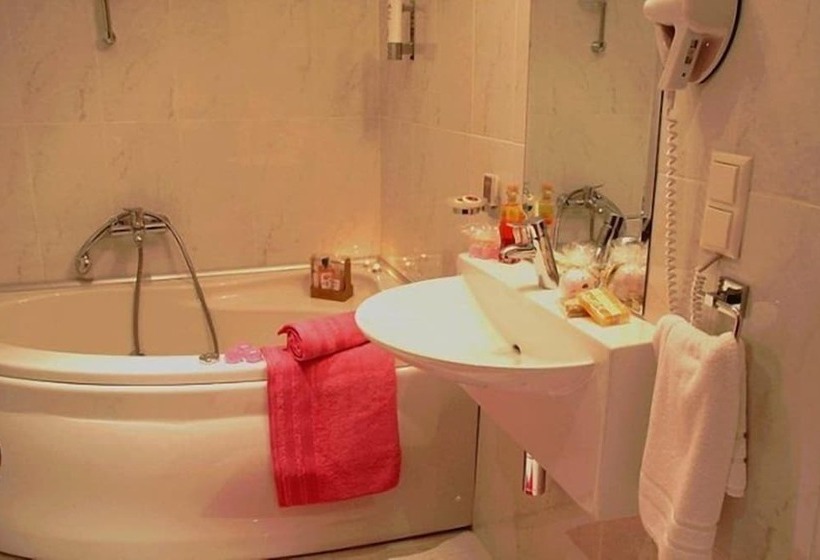 בית מלון כפרי Acropol