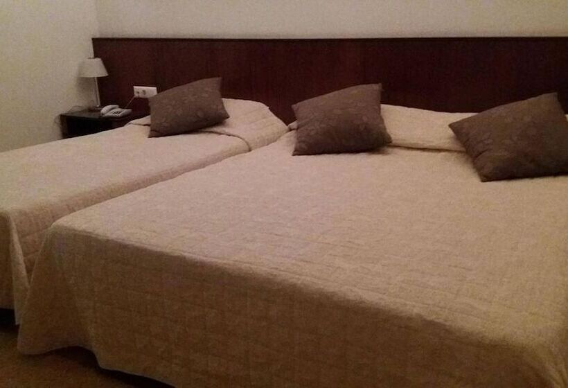 בית מלון כפרי Acropol