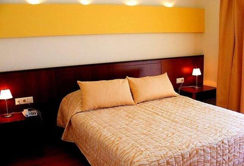 בית מלון כפרי Acropol