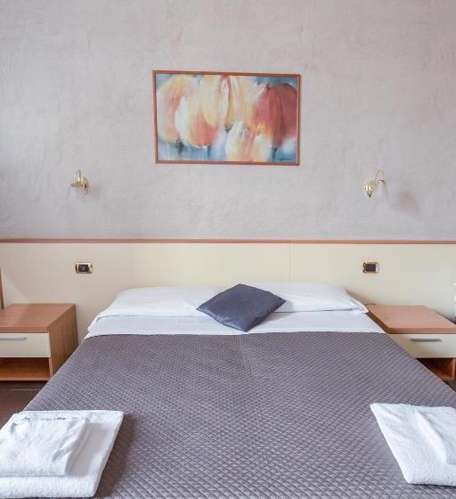 هتل Angelica Firenze