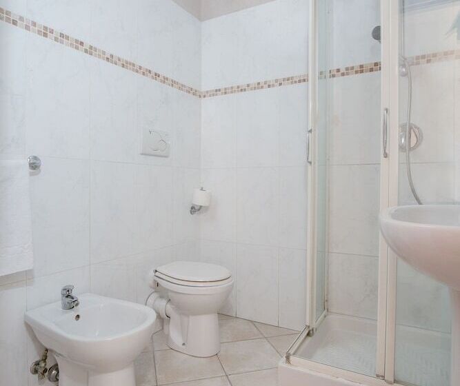 هتل Angelica Firenze