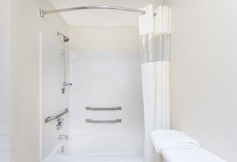 Отель Baymont By Wyndham Columbia Fort Jackson