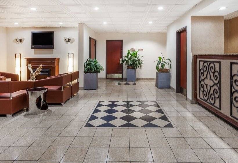 Отель Baymont By Wyndham Columbia Fort Jackson