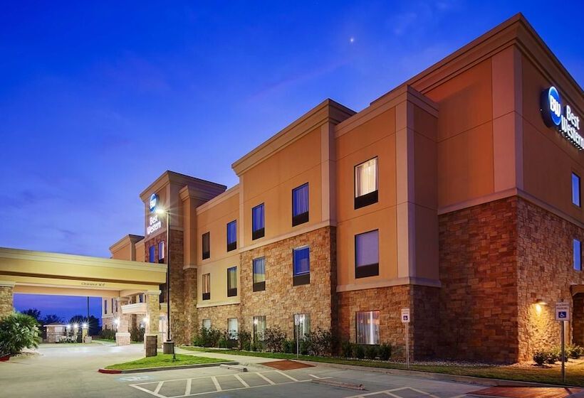 Отель Best Western Bastrop Pines Inn