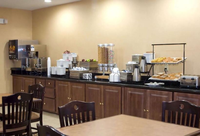 Отель Best Western Bastrop Pines Inn