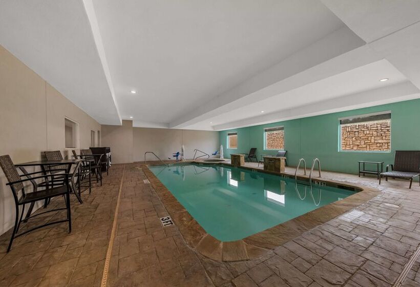 בית מלון כפרי Best Western Bowie Inn & Suites