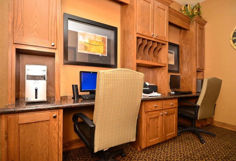 فندق Best Western Plus Christopher Inn And Suites