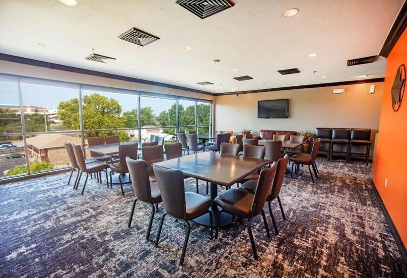 Best Western Plus Cimarron Hotel & Suites