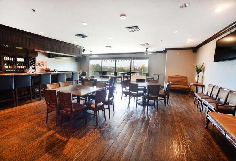 Best Western Plus Cimarron Hotel & Suites