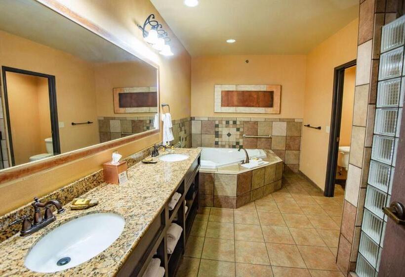 Best Western Plus Cimarron Hotel & Suites