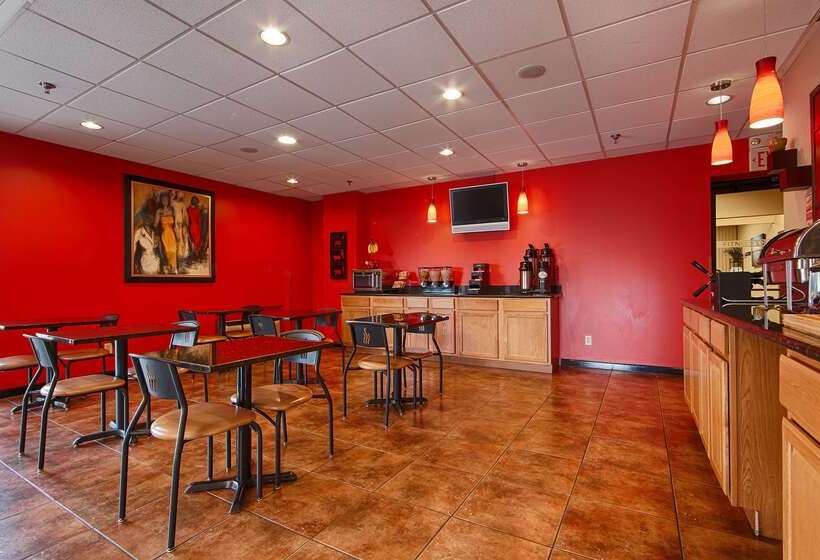 בית מלון כפרי Best Western Plus Gen X Inn