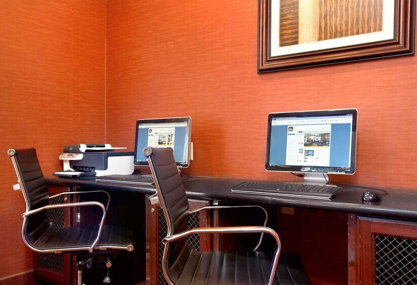 בית מלון כפרי Best Western Plus Greenville South